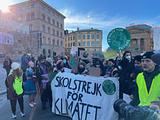TemaMiljö och klimatI detta tema samlar vi tal som hållits av politiker med anledning av klimatkrisen och tal hållna inom svenska miljörörelsen. 